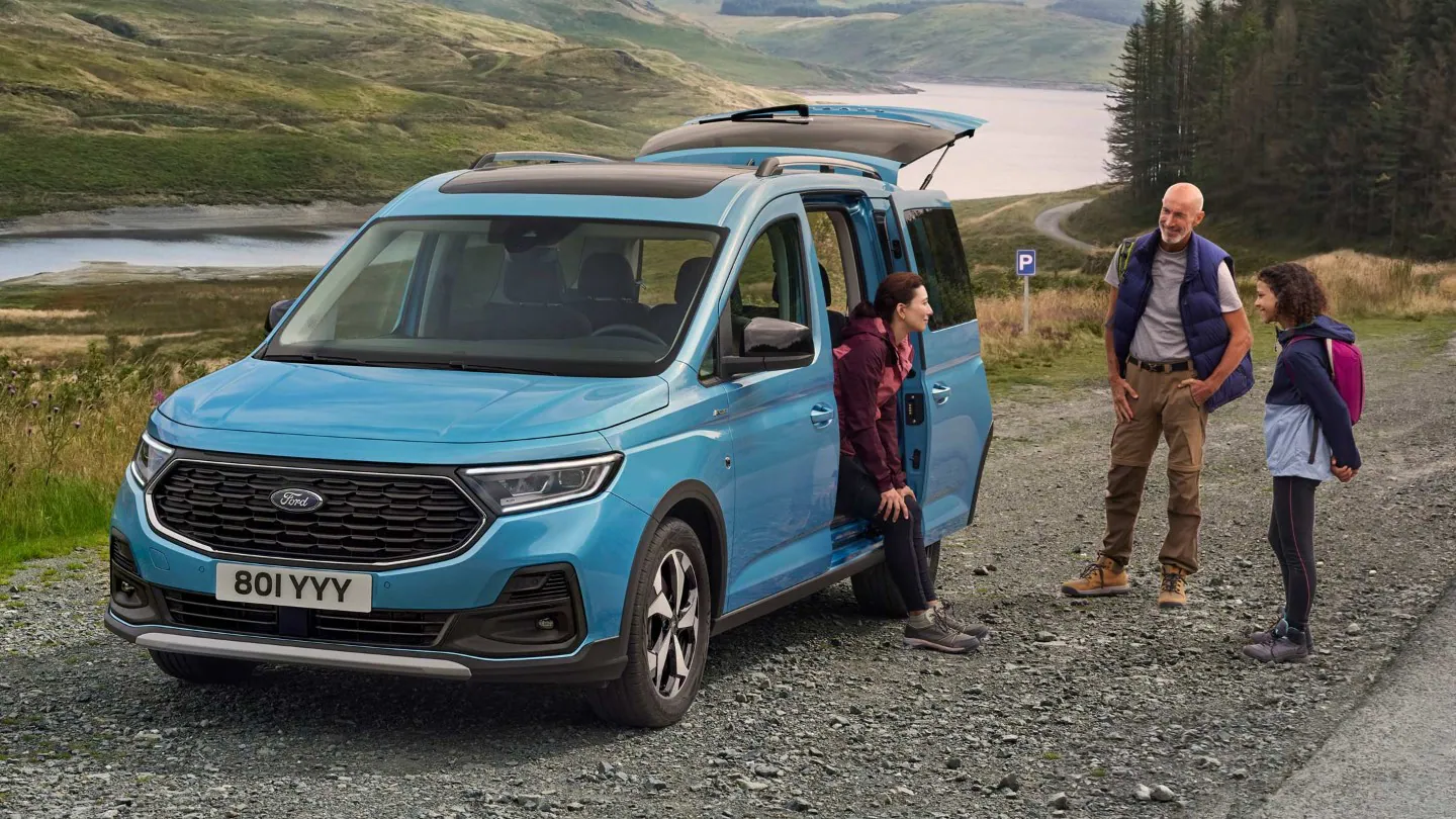 ford tourneo connect vienaturiai